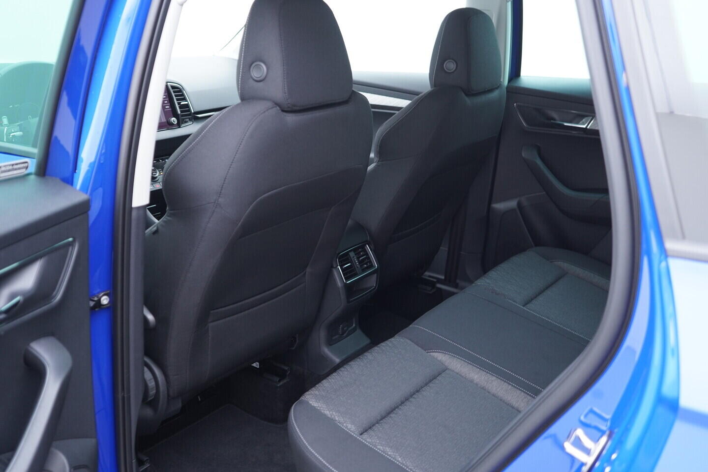 OM190V02797_35.webp_KAROQ Style 2.0 TDI 110 kW automat, DPH