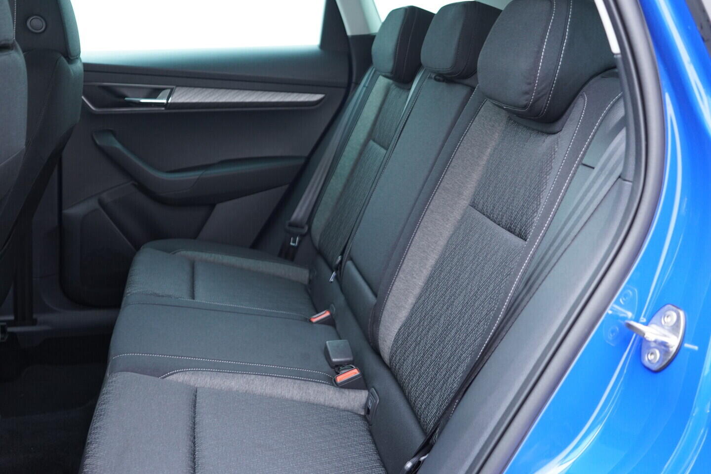 OM190V02797_36.webp_KAROQ Style 2.0 TDI 110 kW automat, DPH