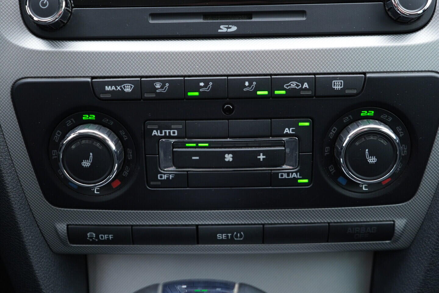 OM190V02799_32.webp_OCTAVIA Elegance 2.0 TDI 103 kW automat