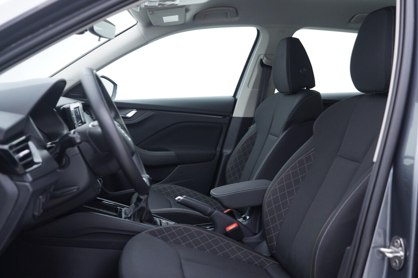 OM190V02805_21.webp_KAMIQ Ambition 1.0 TSI 70 kW manuál, DPH