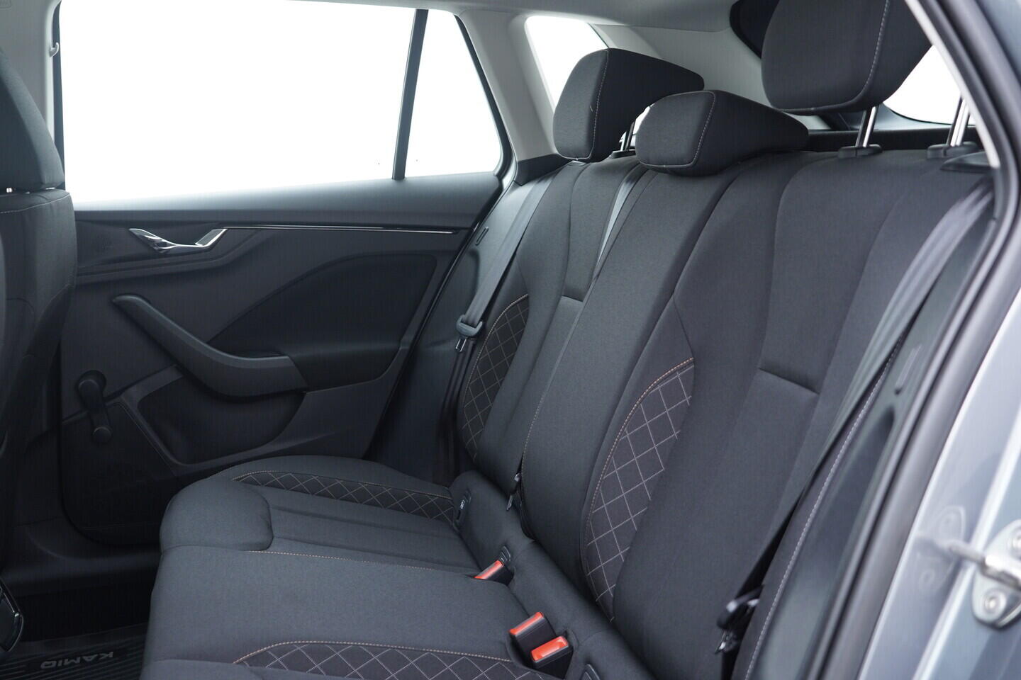 OM190V02805_23.webp_KAMIQ Ambition 1.0 TSI 70 kW manuál, DPH