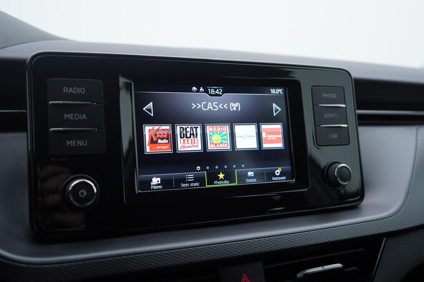 OM190V02805_31.webp_KAMIQ Ambition 1.0 TSI 70 kW manuál, DPH