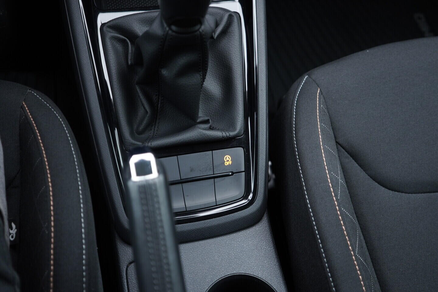 OM190V02805_35.webp_KAMIQ Ambition 1.0 TSI 70 kW manuál, DPH