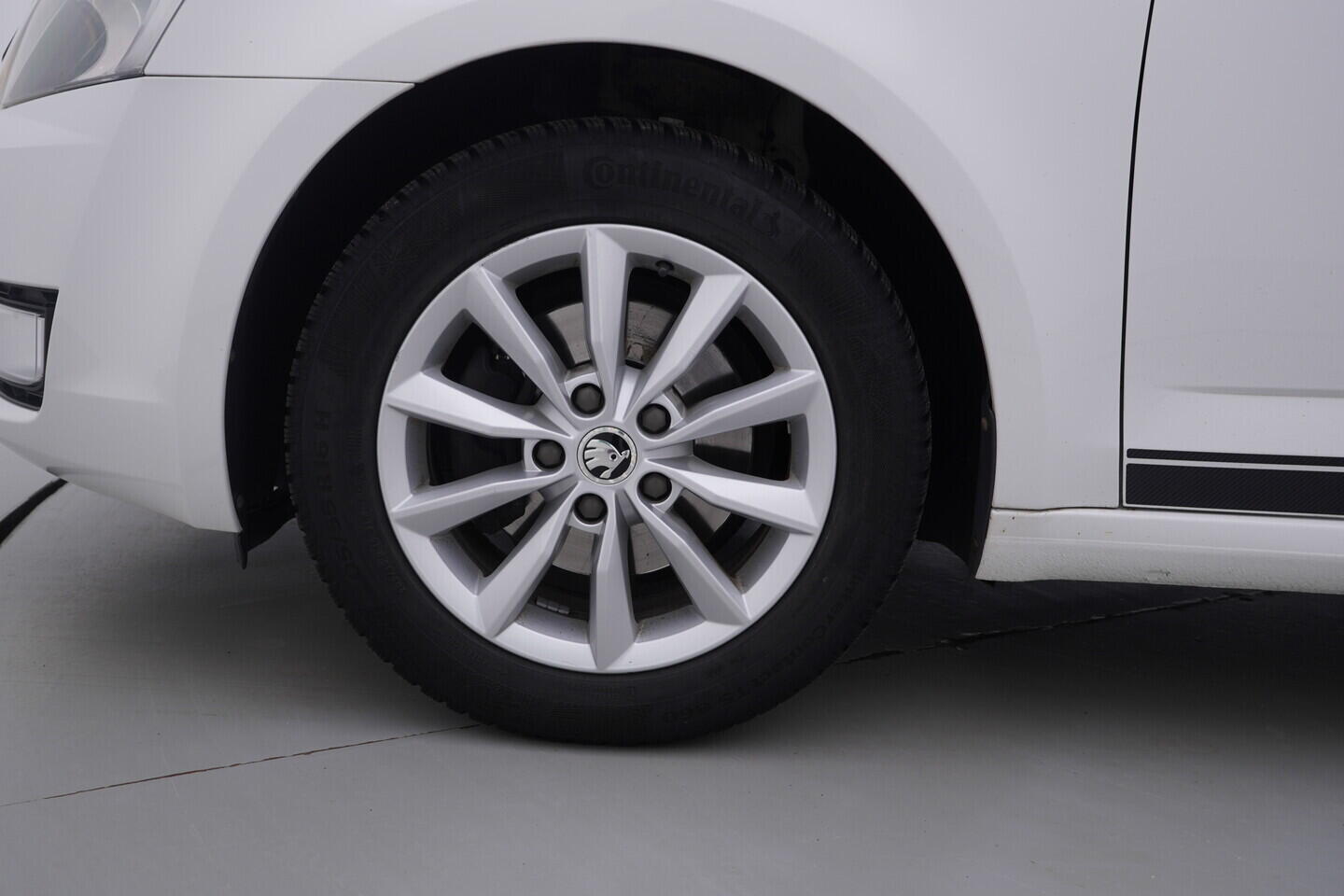 OM190V02806_37.webp_OCTAVIA Ambition 1.4 TSI CNG 81 kW manuál, DPH