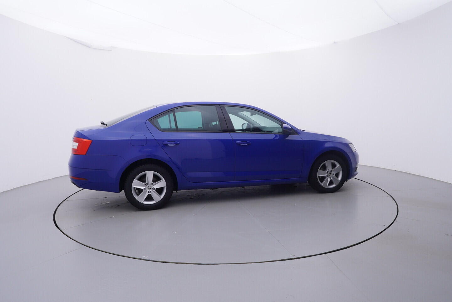 OM190V02808_15.webp_OCTAVIA Ambition Plus 2.0 TDI 110 kW automat, DPH