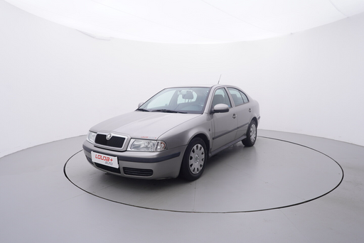 OCTAVIA Tour 1.6 16V 75 kW manuál