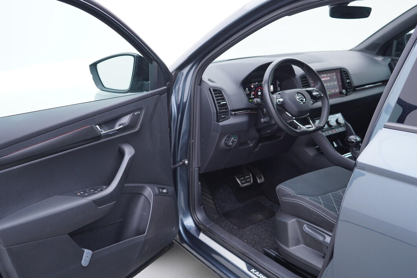 OM190V02810_18.webp_KAROQ SportLine 1.5 TSI 110 kW automat