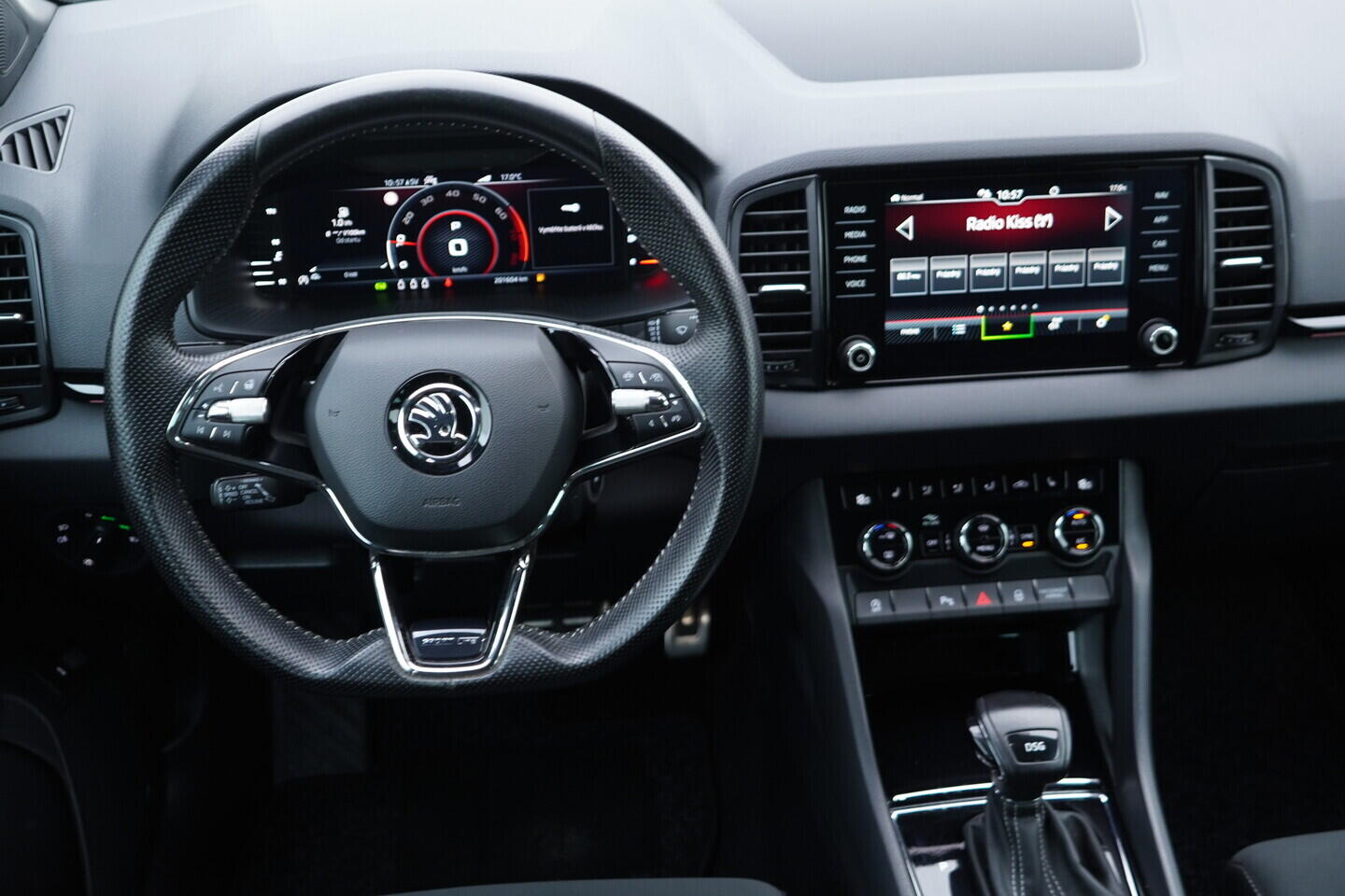 OM190V02810_27.webp_KAROQ SportLine 1.5 TSI 110 kW automat
