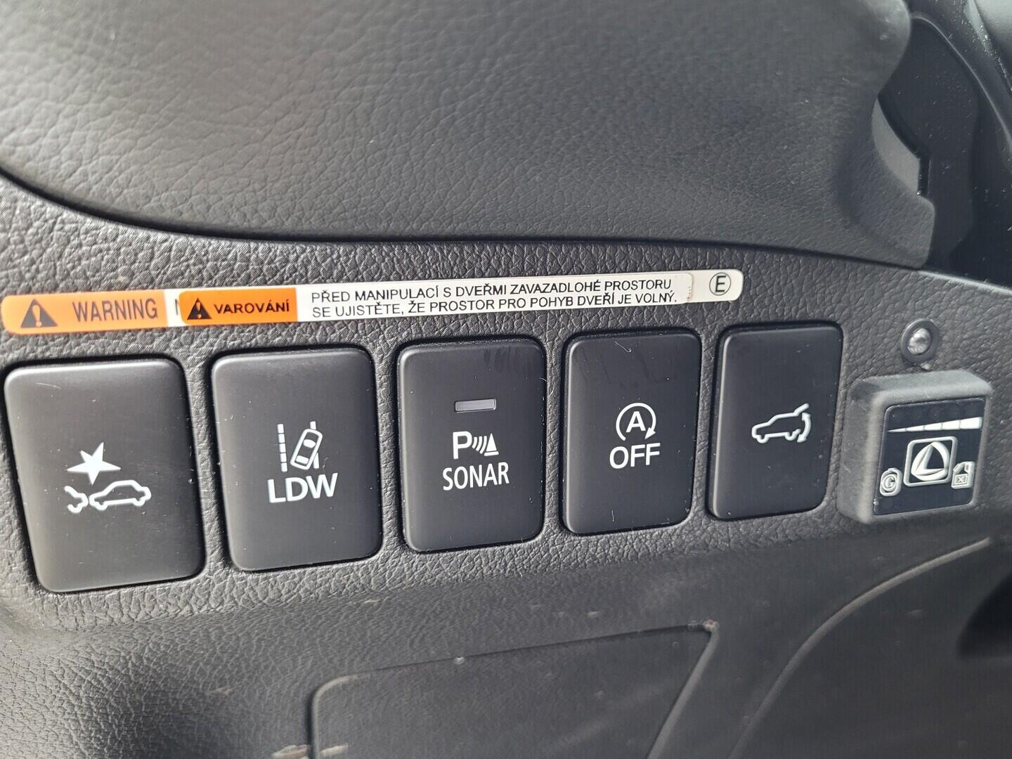 OM190V02815_22.webp_OUTLANDER Instyle+ 2.0 2.0 Mivec 110 kW automat