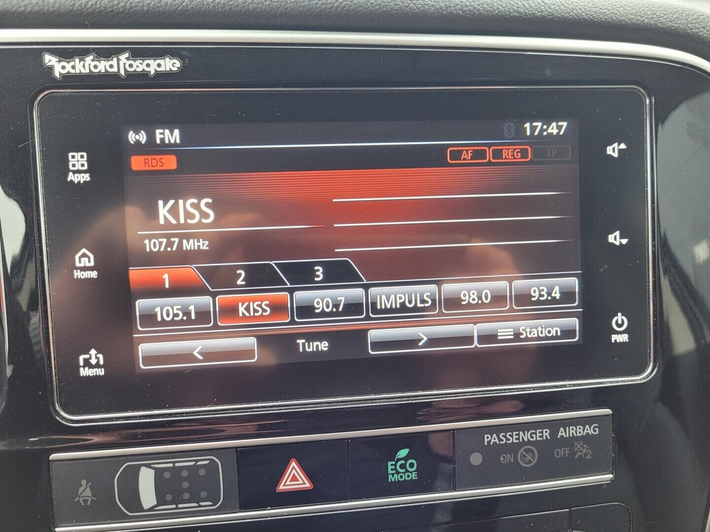 OM190V02815_27.webp_OUTLANDER Instyle+ 2.0 2.0 Mivec 110 kW automat