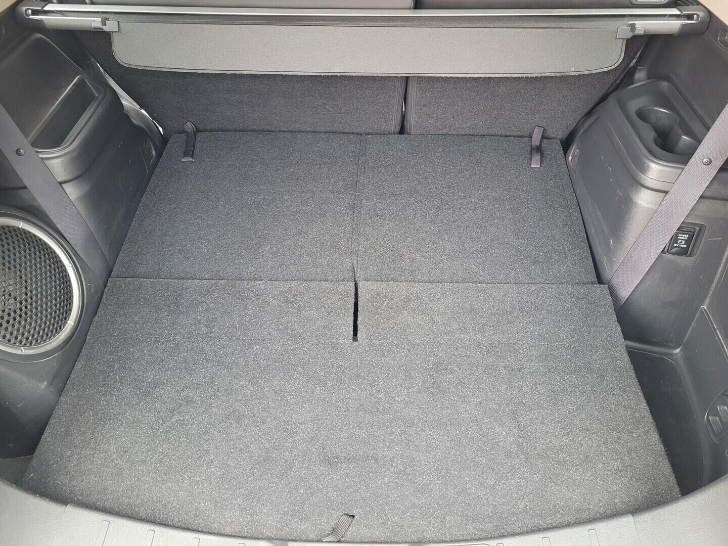 OM190V02815_31.webp_OUTLANDER Instyle+ 2.0 2.0 Mivec 110 kW automat