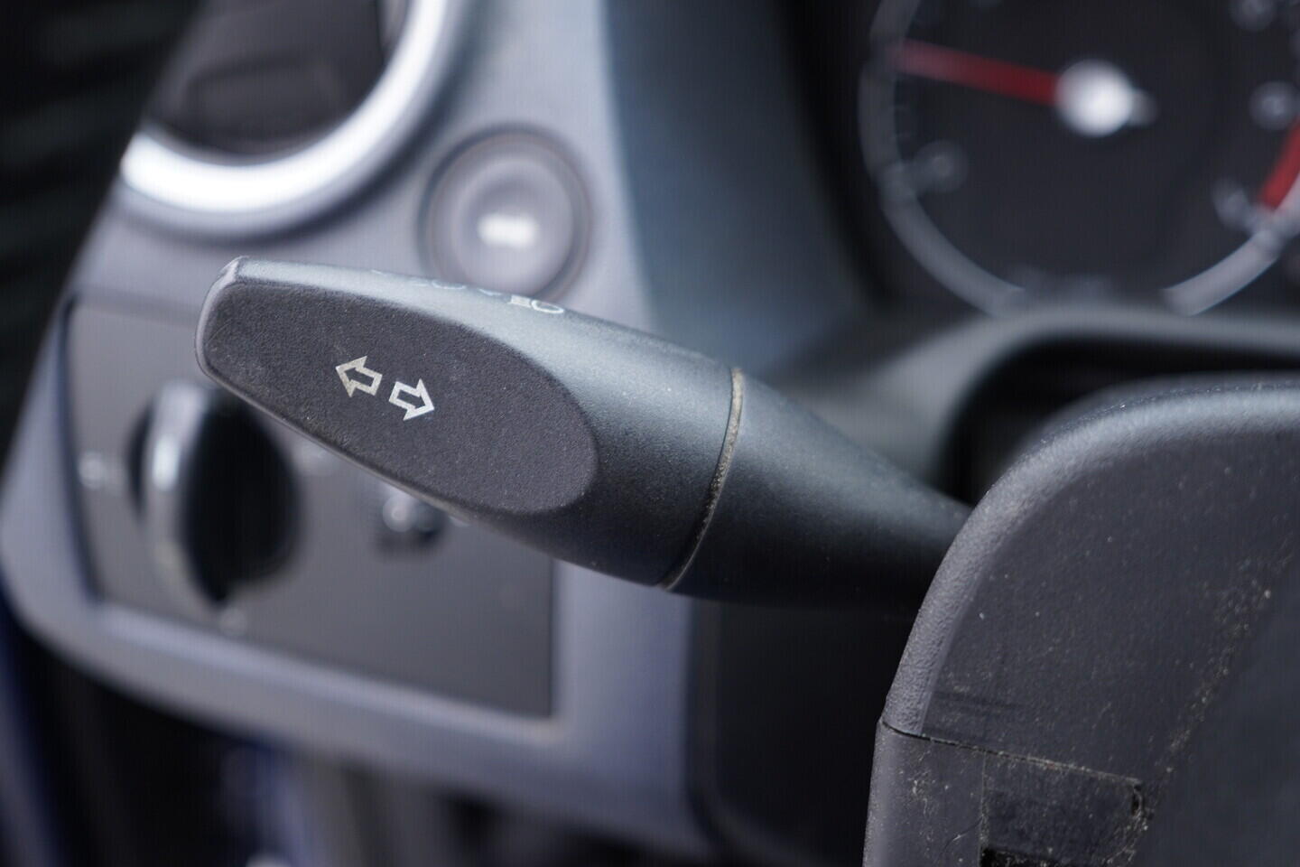 OM190V02819_23.webp_FUSION  1.4 DURAtec 59 kW manuál