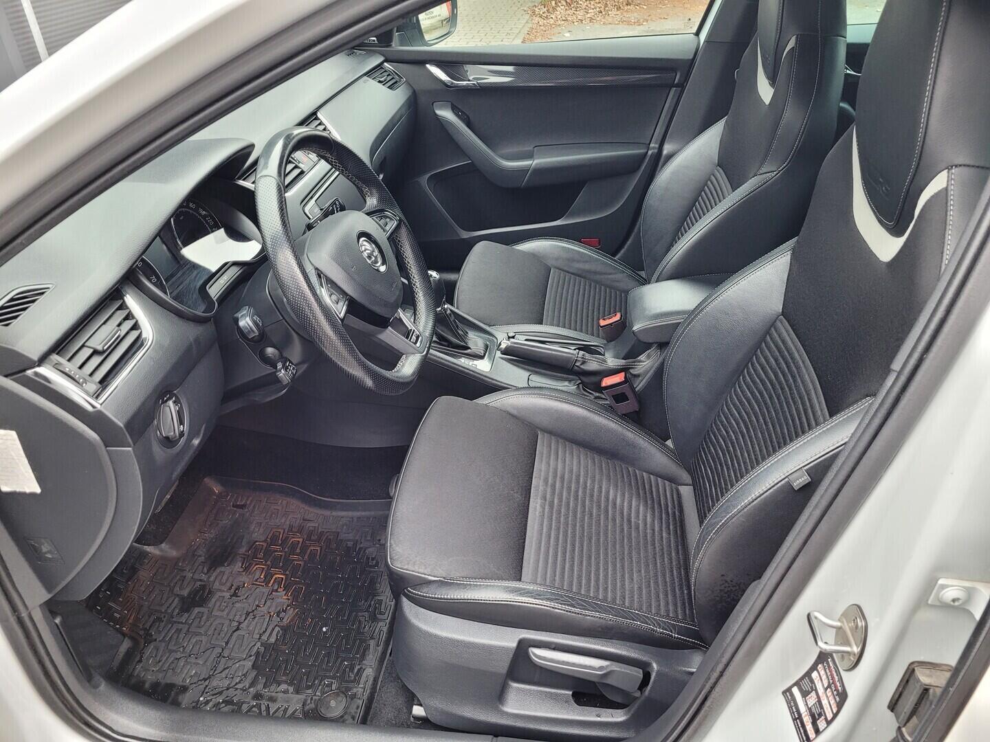 OM190V02823_20.webp_OCTAVIA RS 2.0 TSI 162 kW automat