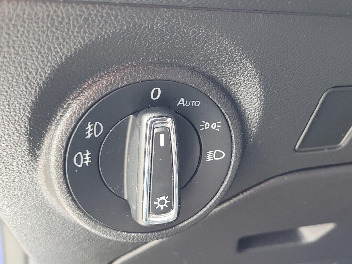OM190V02827_22.webp_LEON Xcellence 1.5 TSI CNG 96 kW automat