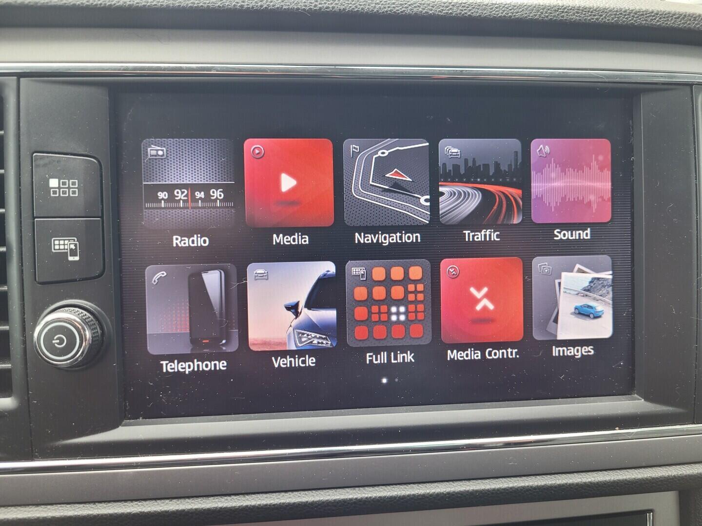 OM190V02827_24.webp_LEON Xcellence 1.5 TSI CNG 96 kW automat