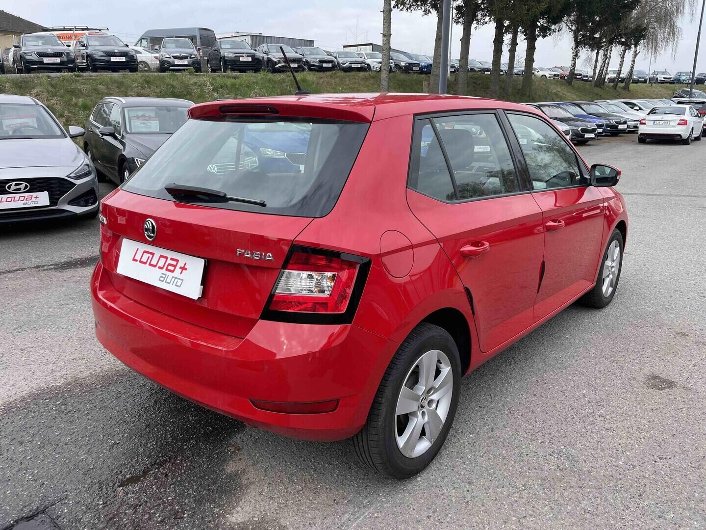 OM190V02828_11.webp_FABIA Ambition Plus 1.0 MPI 55 kW manuál