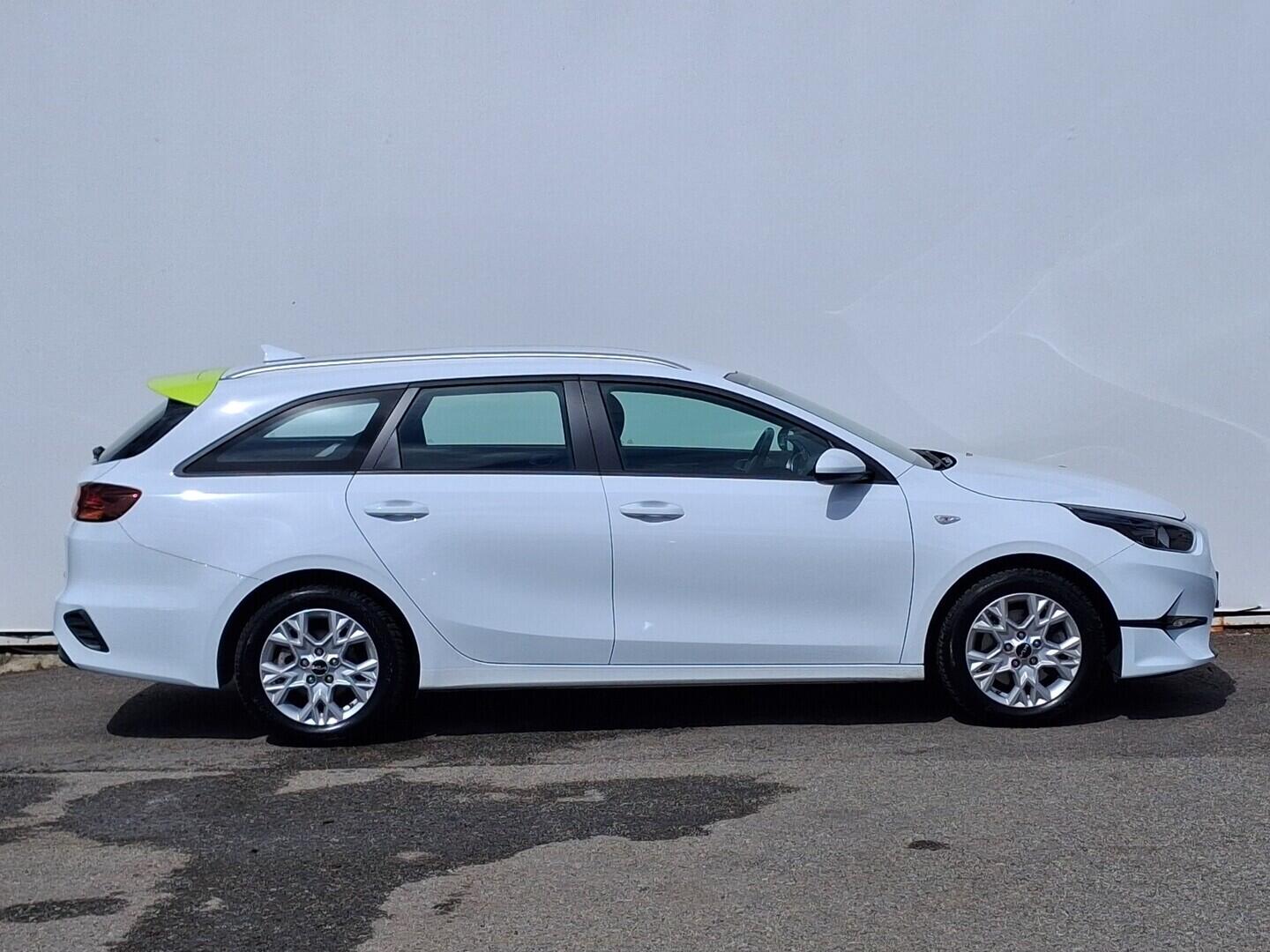 OM190V02833_16.webp_CEED Spin 1.5 T-GDI 117 kW manuál, DPH