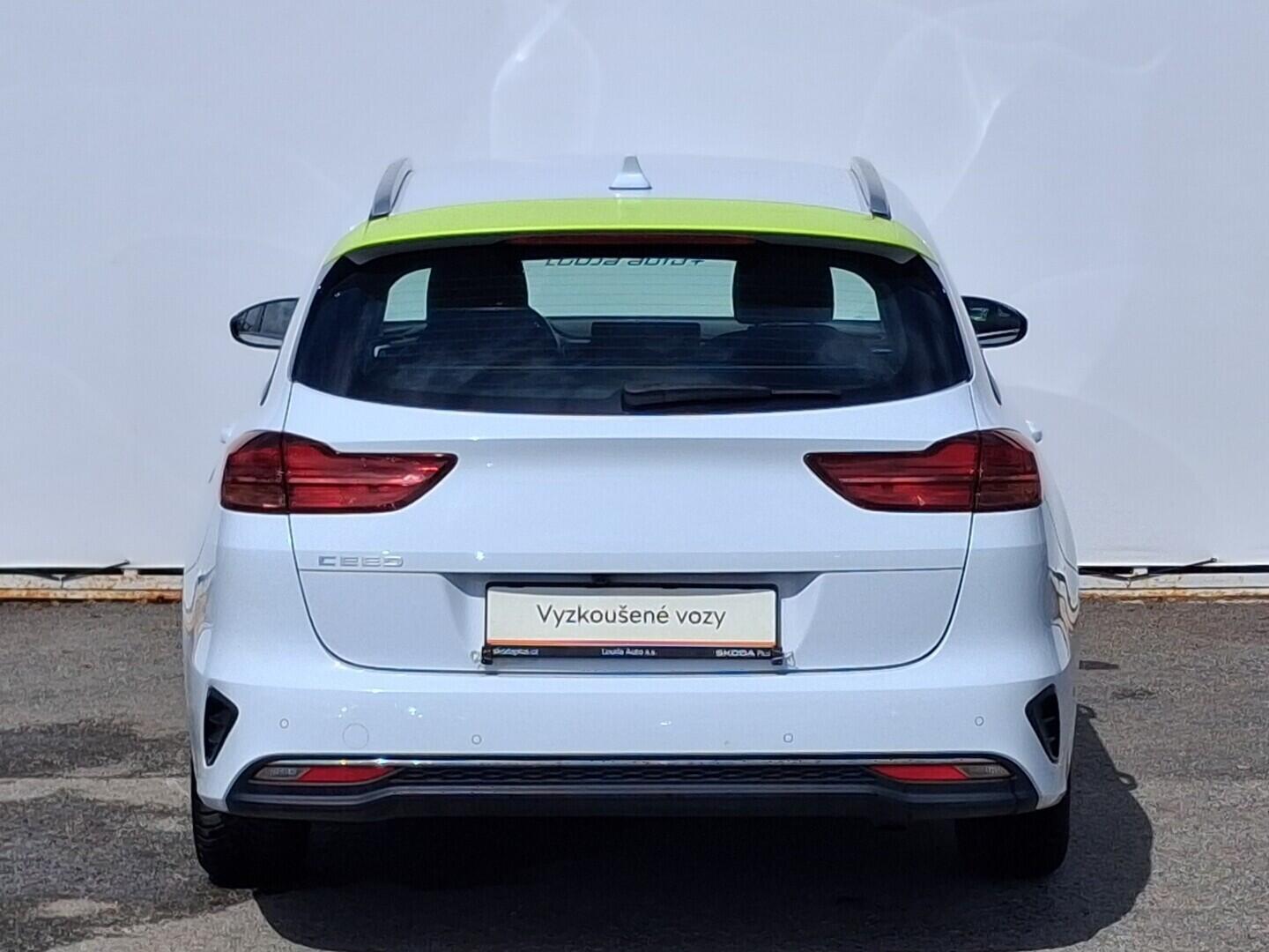 OM190V02833_17.webp_CEED Spin 1.5 T-GDI 117 kW manuál, DPH