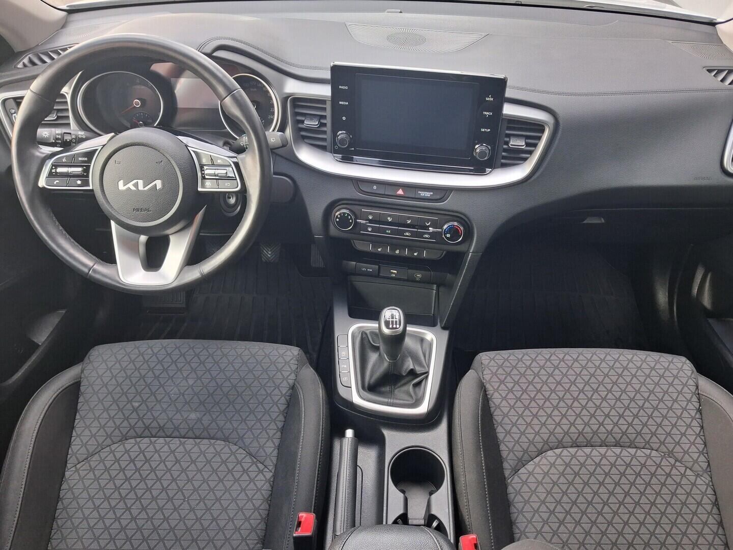 OM190V02833_18.webp_CEED Spin 1.5 T-GDI 117 kW manuál, DPH