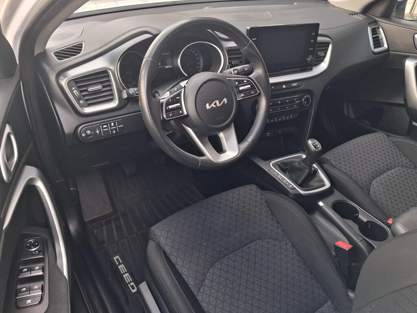 OM190V02833_19.webp_CEED Spin 1.5 T-GDI 117 kW manuál, DPH