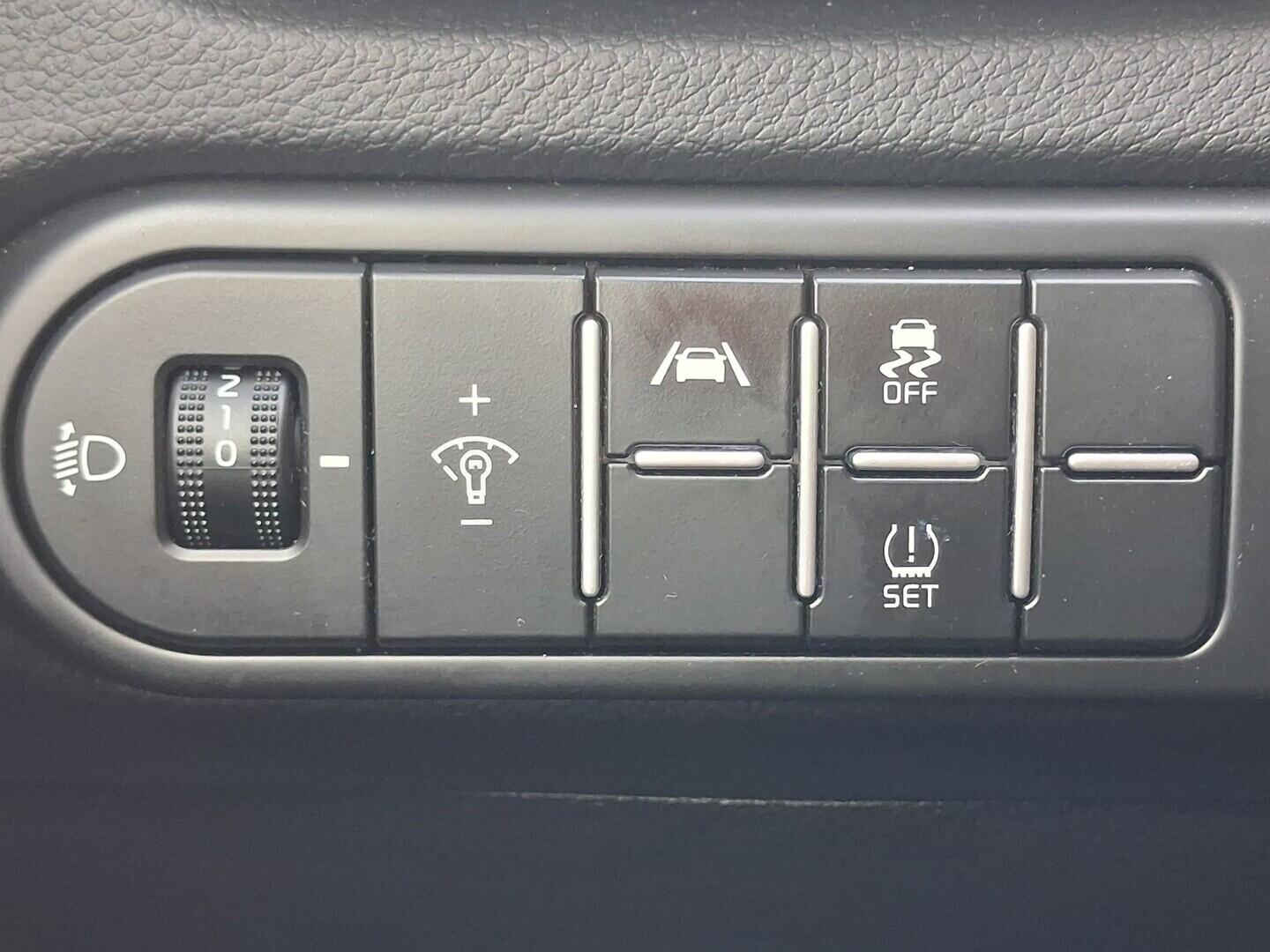 OM190V02833_24.webp_CEED Spin 1.5 T-GDI 117 kW manuál, DPH