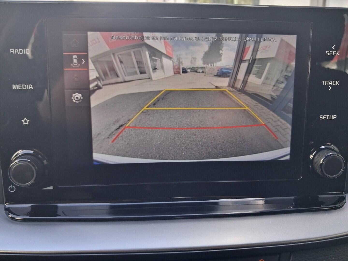 OM190V02833_27.webp_CEED Spin 1.5 T-GDI 117 kW manuál, DPH