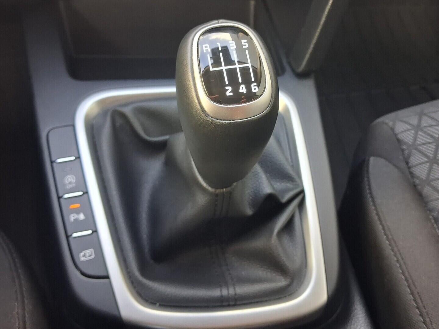 OM190V02833_29.webp_CEED Spin 1.5 T-GDI 117 kW manuál, DPH