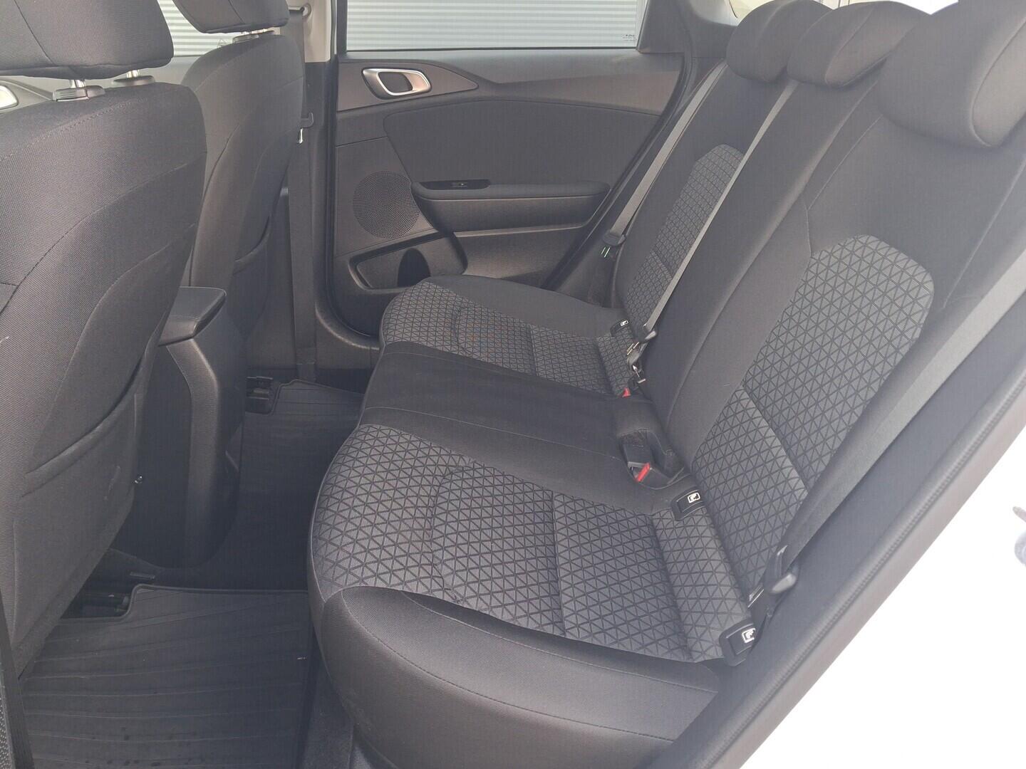 OM190V02833_30.webp_CEED Spin 1.5 T-GDI 117 kW manuál, DPH