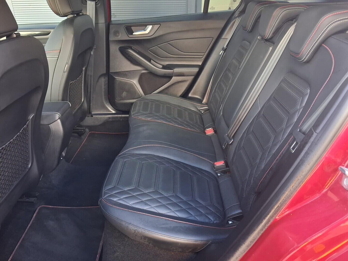 OM190V02834_30.webp_FOCUS ST-Line 1.0 EcoBoost 114 kW automat