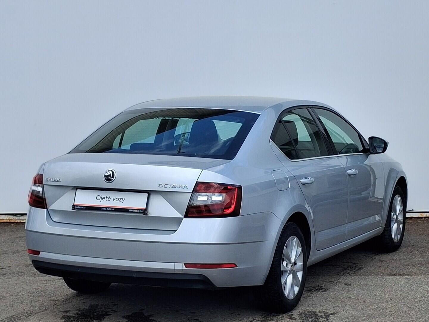 OM190V02836_11.webp_OCTAVIA Style 2.0 TDI 110 kW manuál