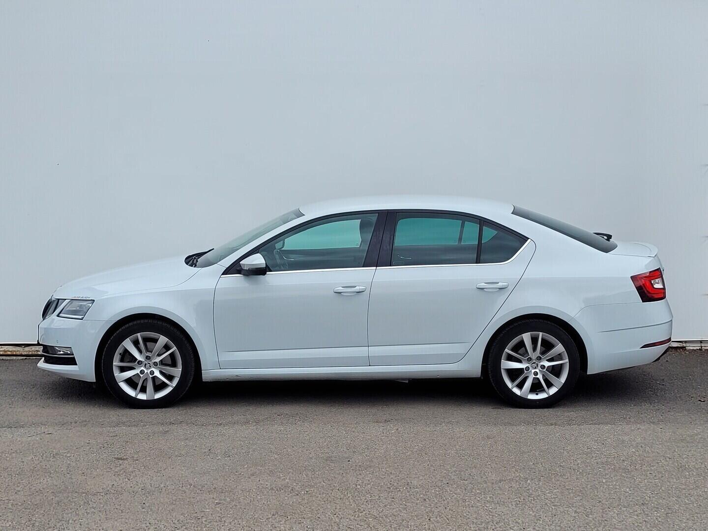 OM190V02848_12.webp_OCTAVIA Style Plus 1.8 TSI 132 kW manuál, DPH