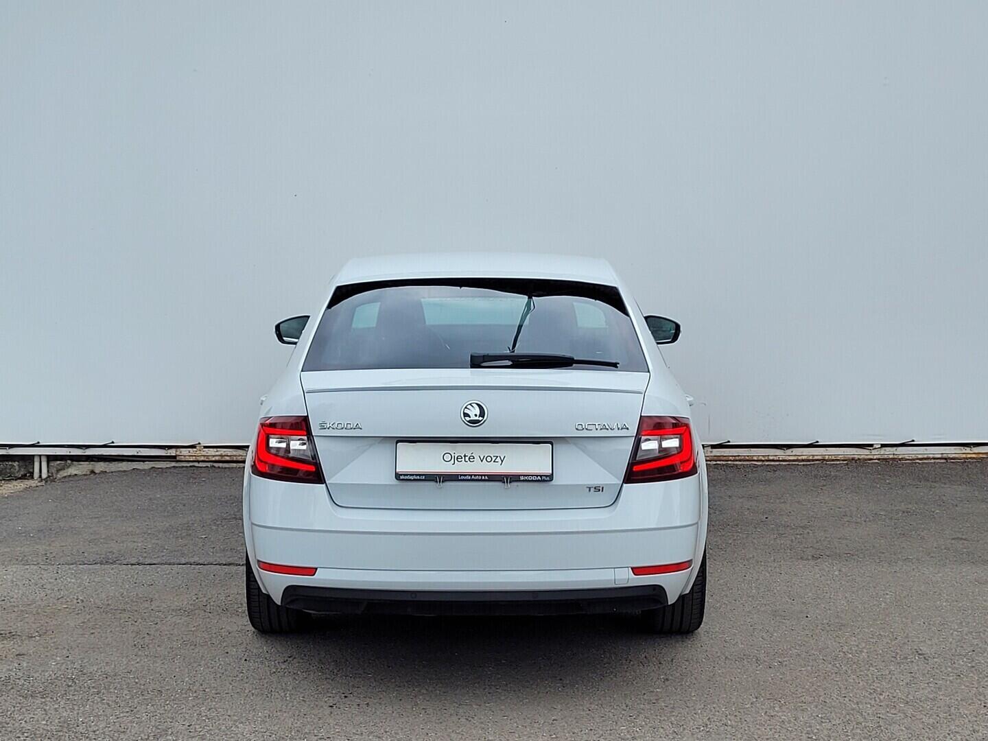 OM190V02848_17.webp_OCTAVIA Style Plus 1.8 TSI 132 kW manuál, DPH