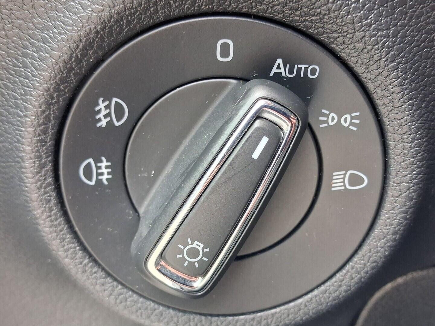 OM190V02849_22.webp_KAROQ Style 1.6 TDI 85 kW automat