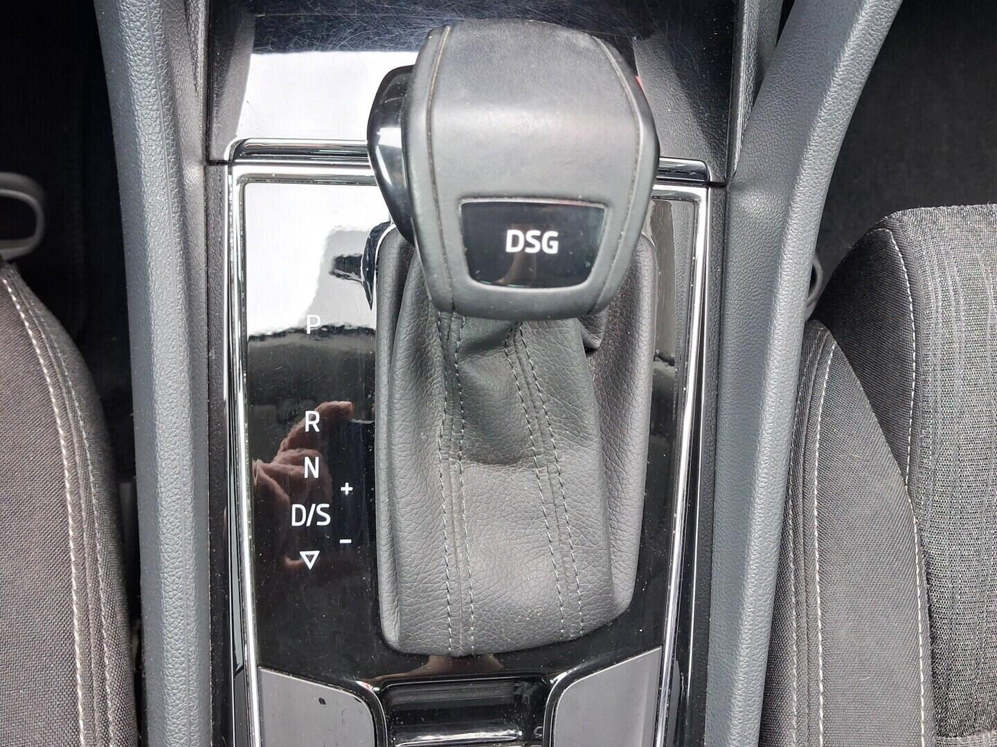 OM190V02849_30.webp_KAROQ Style 1.6 TDI 85 kW automat