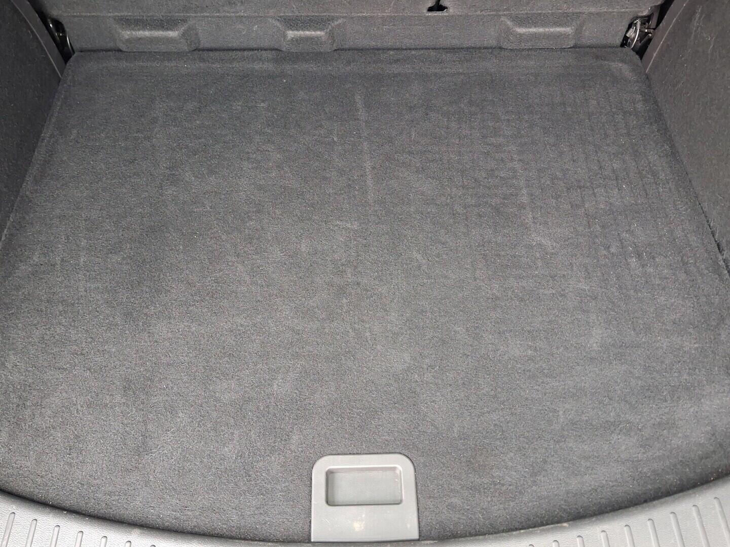 OM190V02856_30.webp_KUGA Titanium 2.0 2.0 Duratorq 110 kW manuál