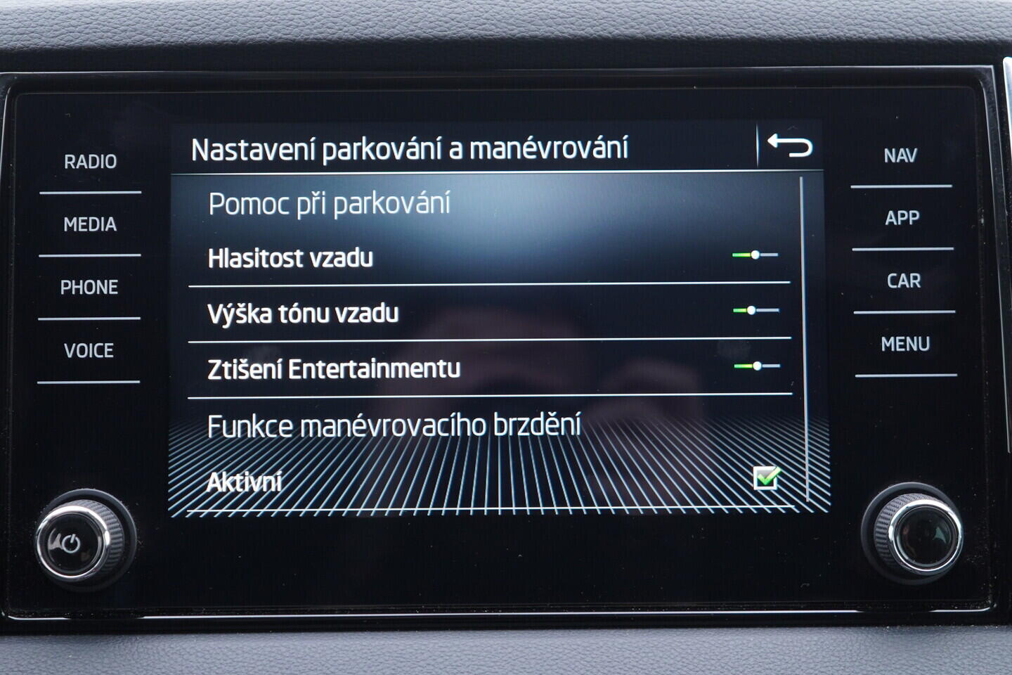 OM190V02857_28.webp_KAROQ Ambition 1.5 TSI 110 kW automat