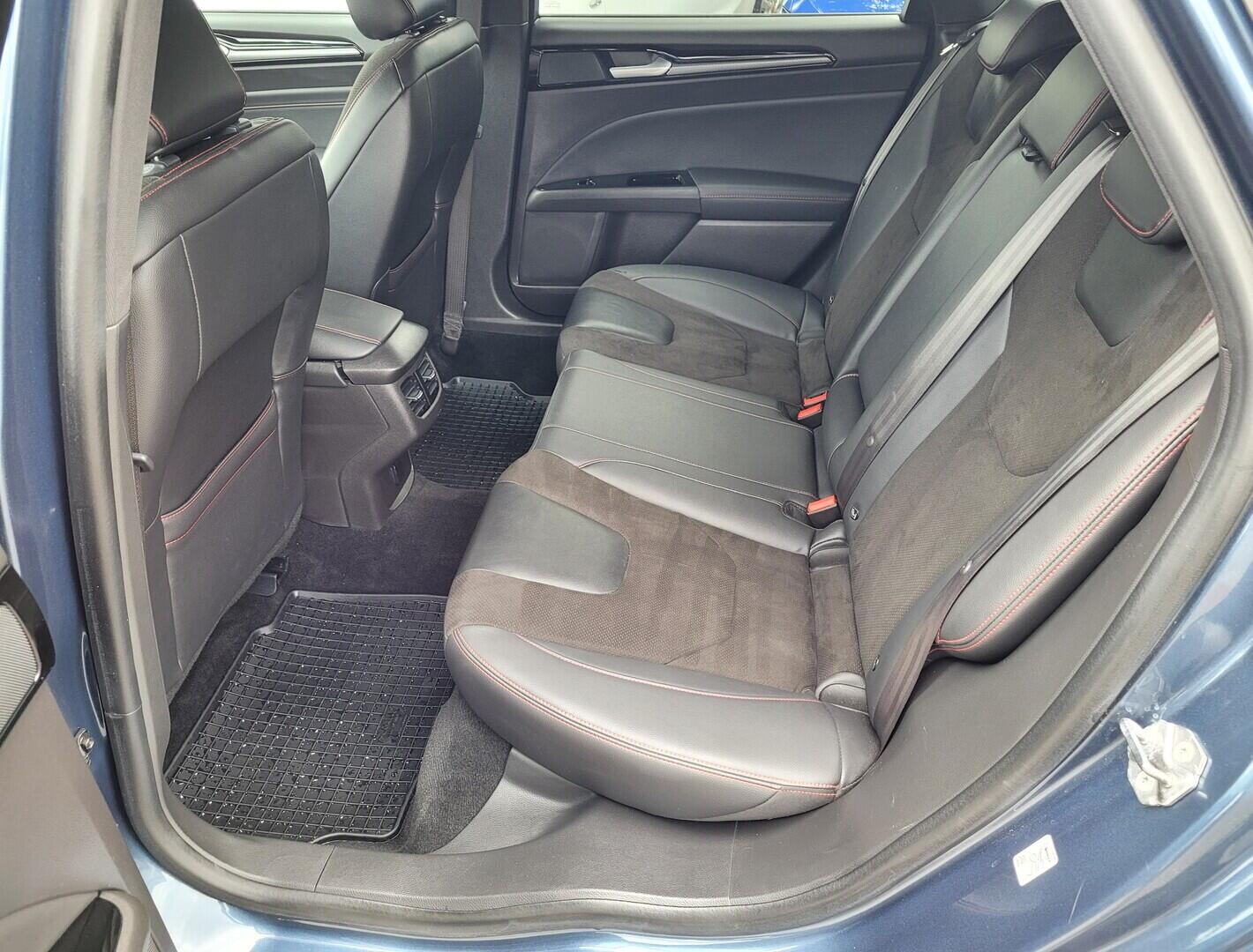 OM190V02865_30.webp_MONDEO ST-Line 2.0 TDCi 110 kW manuál