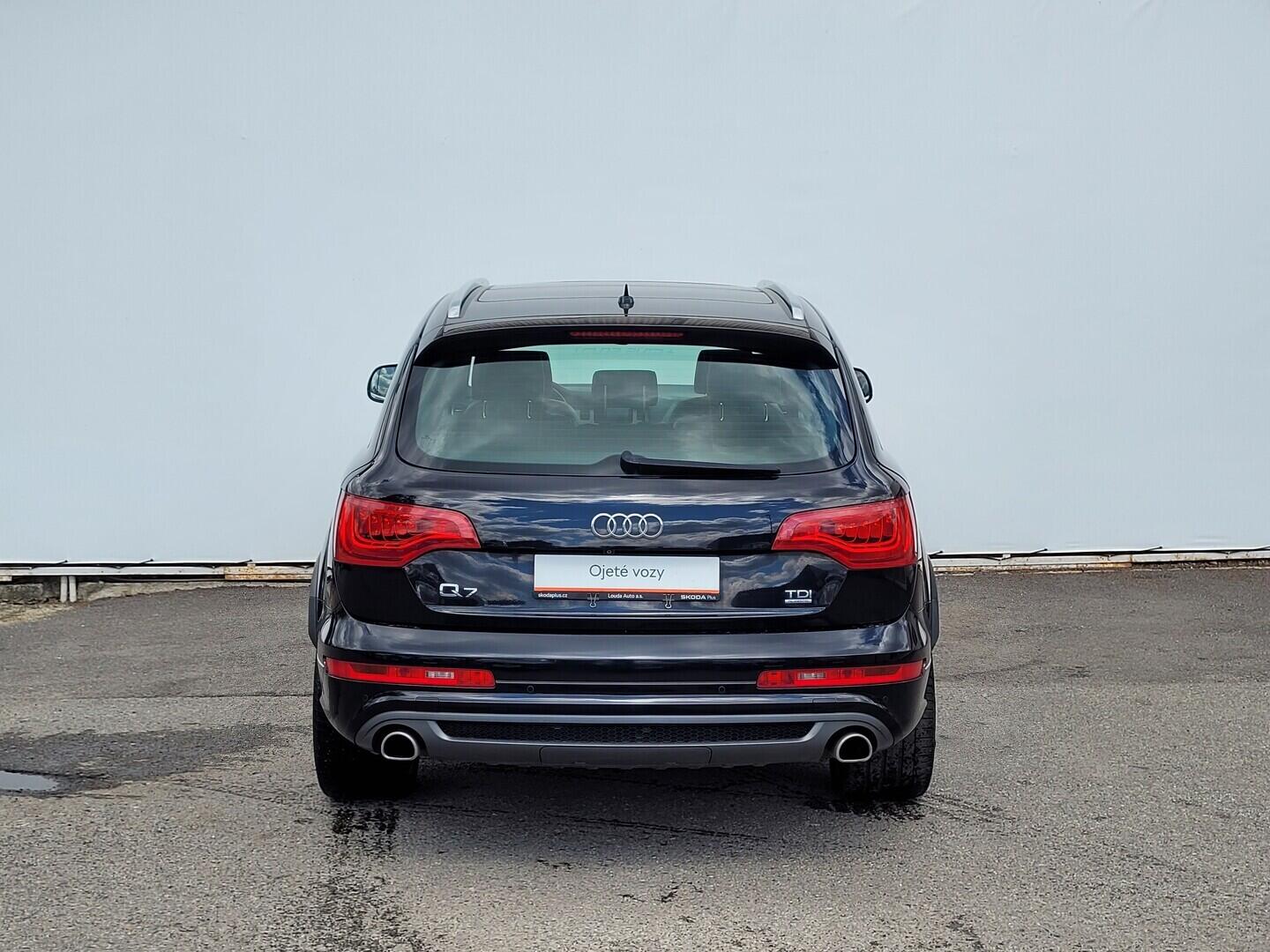 OM190V02867_17.webp_Q7 S-Line 3.0 TDI 180 kW automat