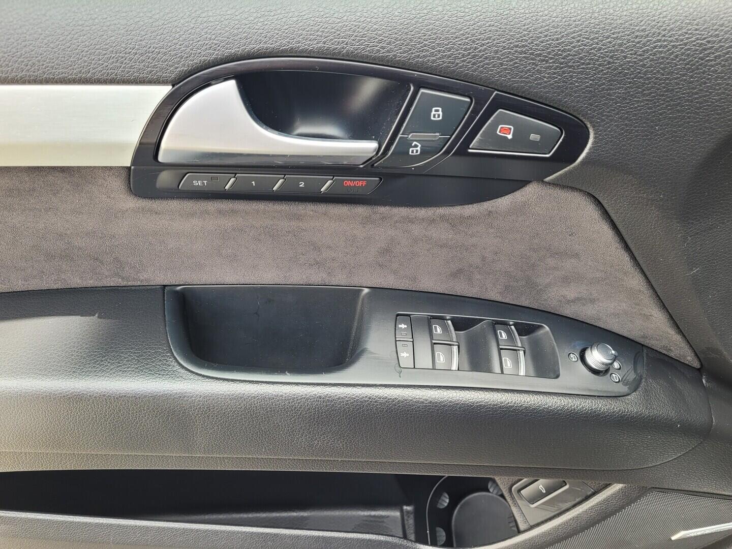 OM190V02867_20.webp_Q7 S-Line 3.0 TDI 180 kW automat