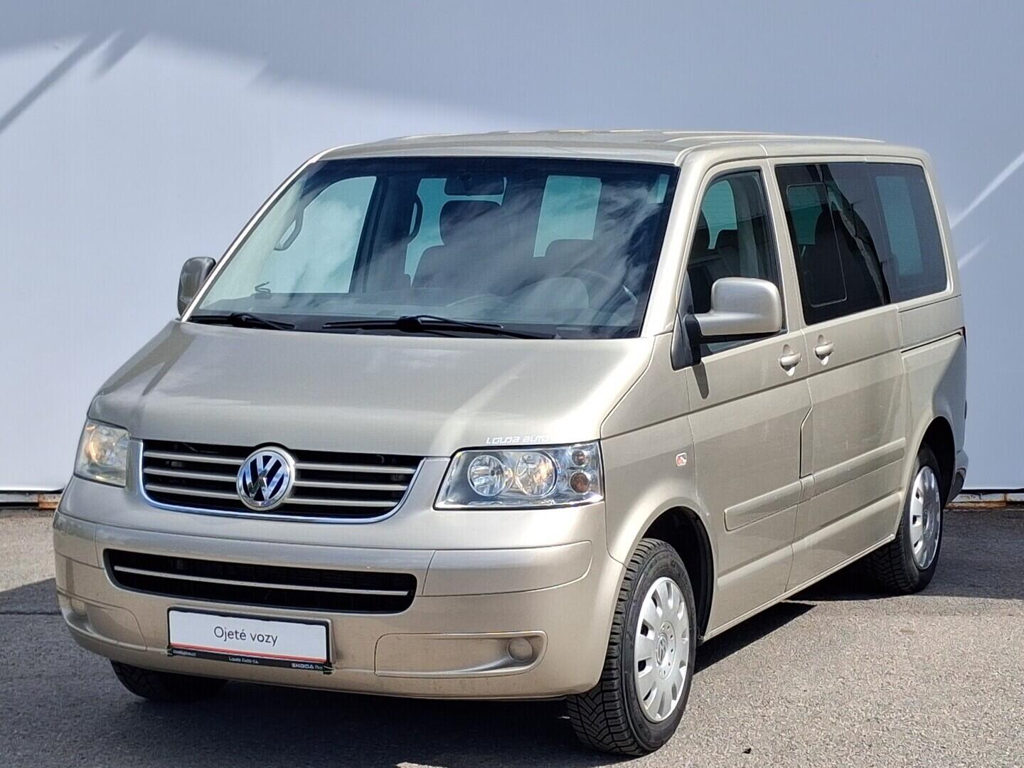 OM190V02875_10.webp_MULTIVAN Comfortline 2.5 TDI 96 kW manuál