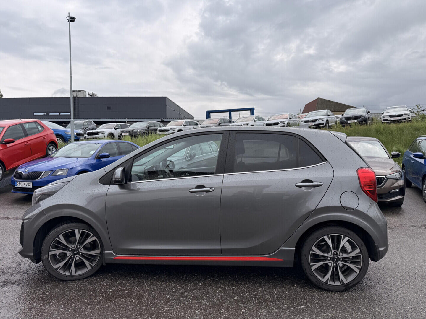 OM190V02880_12.webp_PICANTO Gt-line 1.2 MPI 61 kW automat