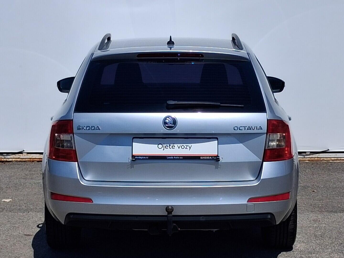 OM190V02884_17.webp_OCTAVIA Ambition 1.6 TDI 77 kW manuál
