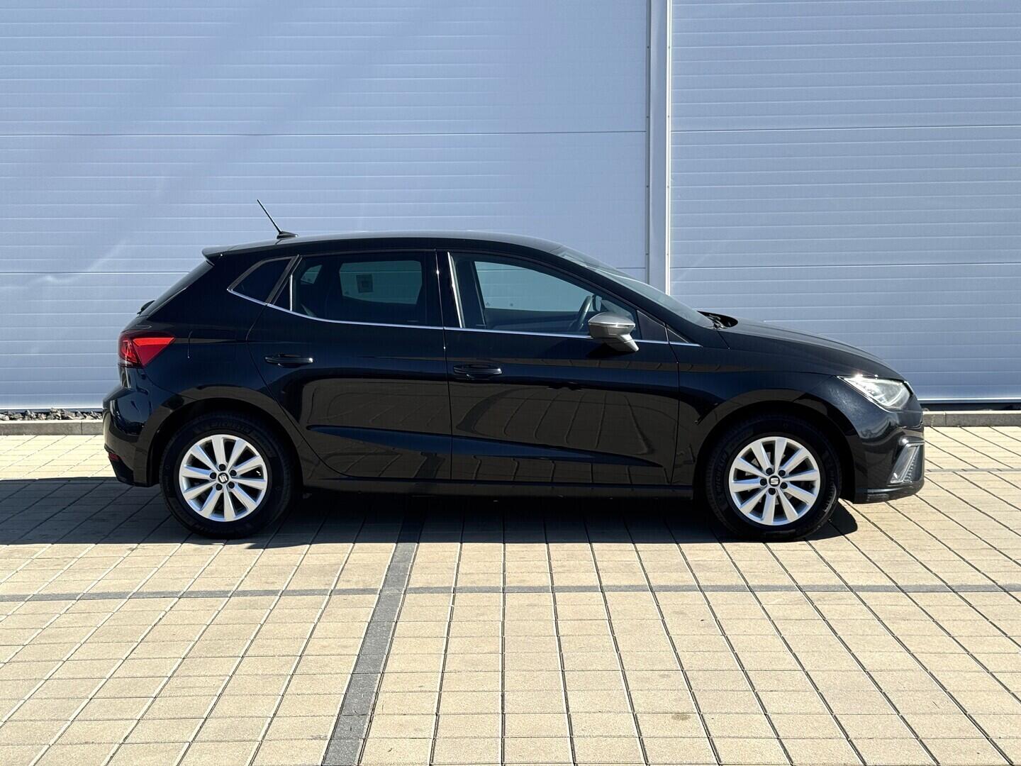 OM190V02886_13.webp_IBIZA Xcellence 1.0 TSI 70 kW manuál