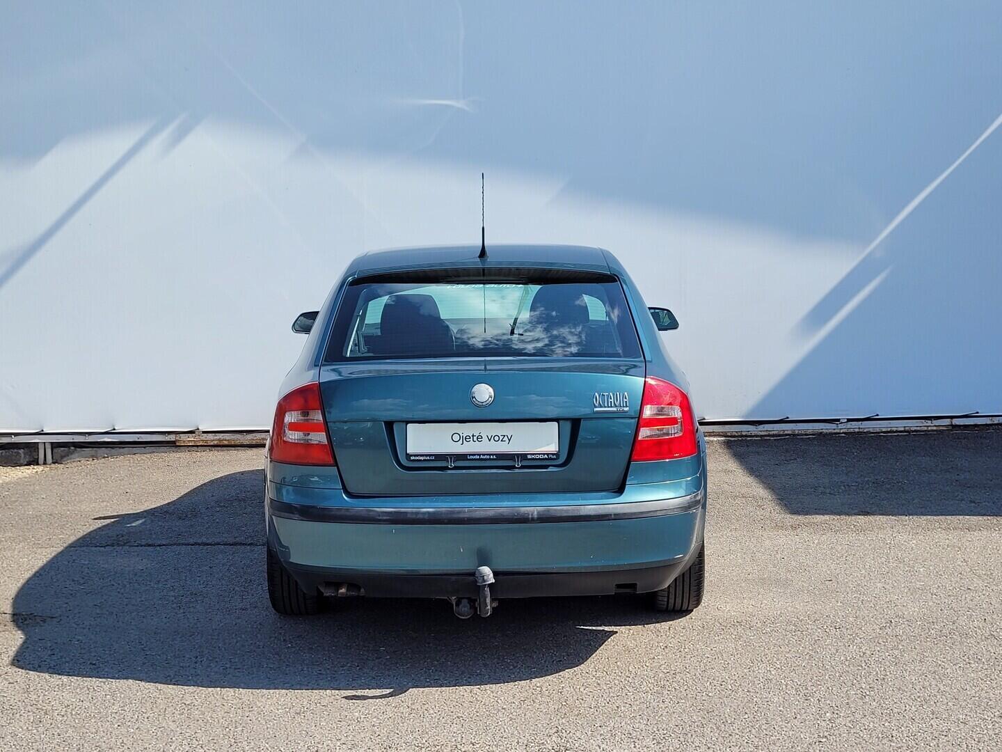 OM190V02902_17.webp_OCTAVIA Ambiente 1.9 TDI 77 kW manuál