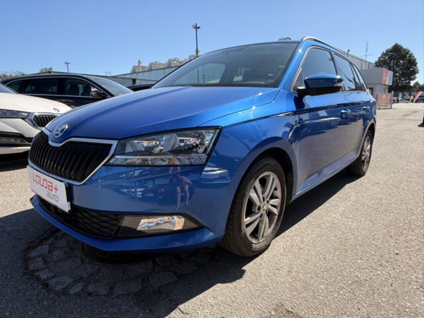 OM190V02909_10.webp_FABIA Ambition 1.0 TSI 70 kW manuál, DPH