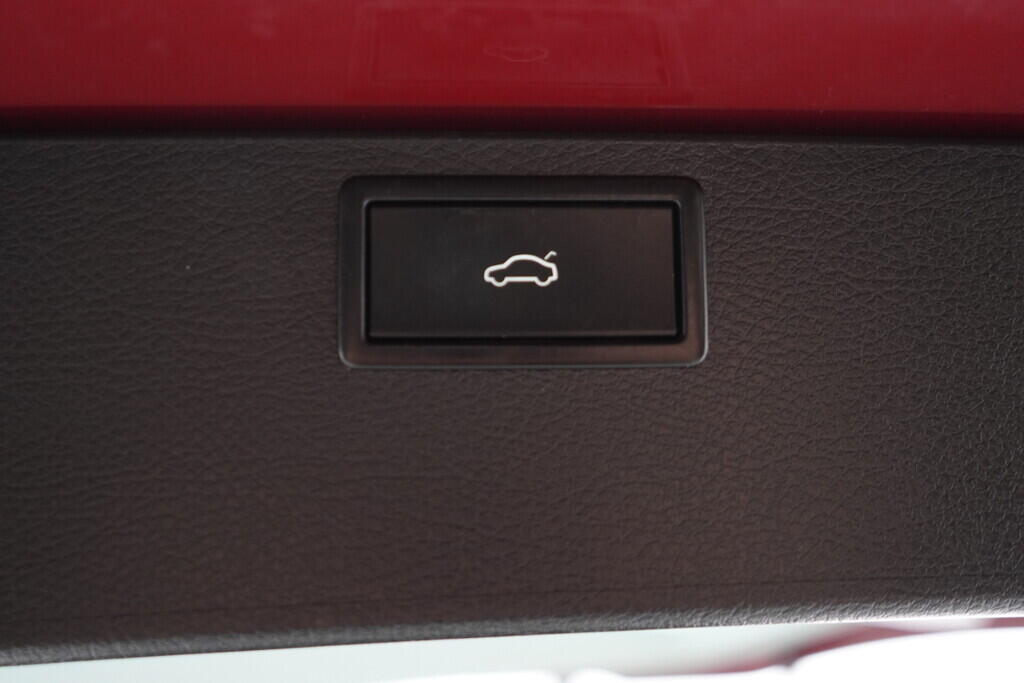 OV190K00042_40.webp_MULTIVAN BULLI 2.0 TDI 146 kW automat, DPH