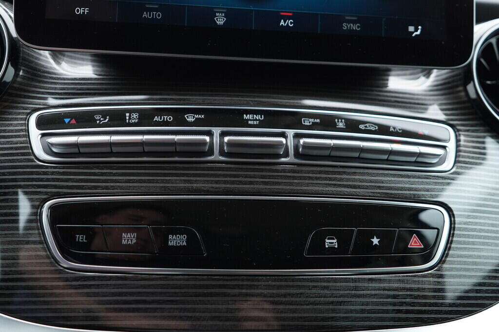 OV190K00043_33.webp_TŘÍDY V 300L Avantgarde 2.0  174 kW automat, DPH