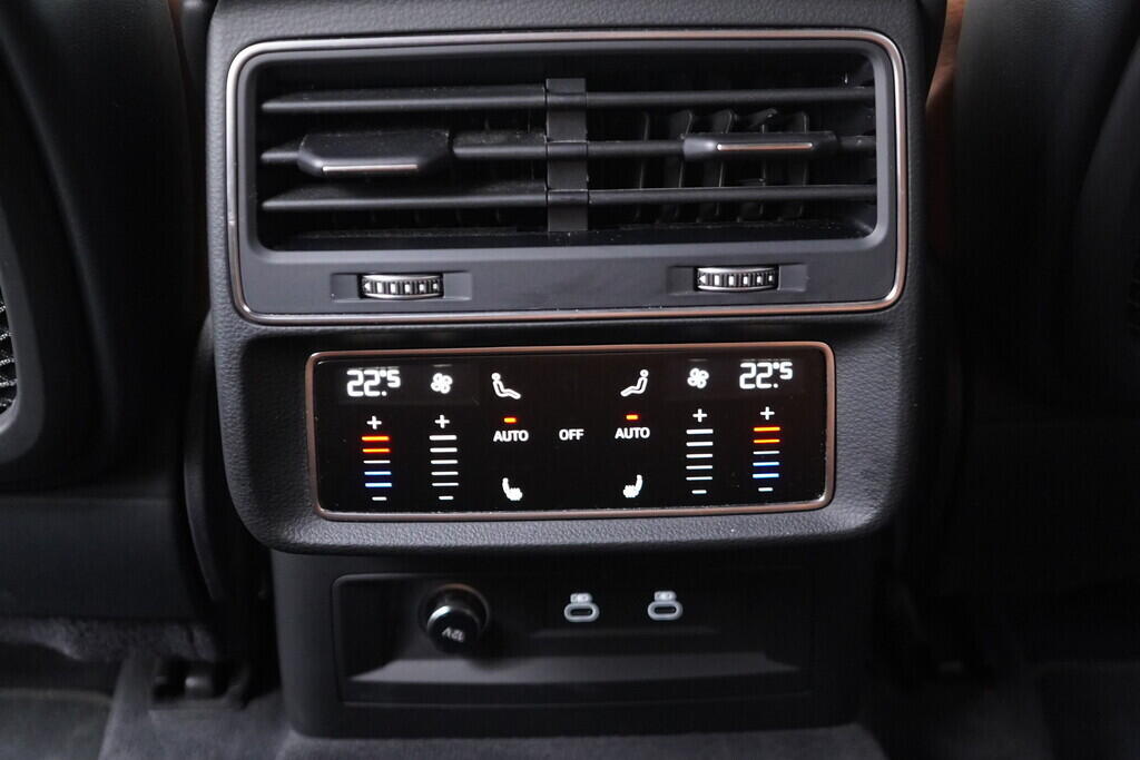 OV190K00046_42.webp_RS Q8 Quattro 4.0 TFSI 441 kW automat, DPH