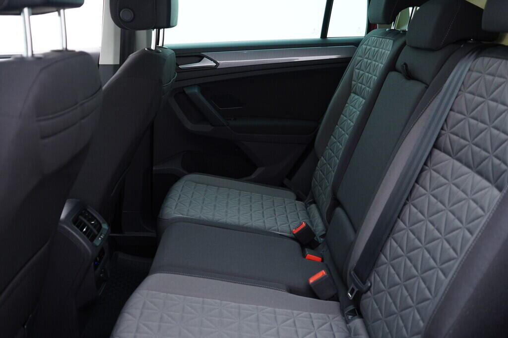 OV190K00047_34.webp_TIGUAN  1.5 TSI 110 kW manuál