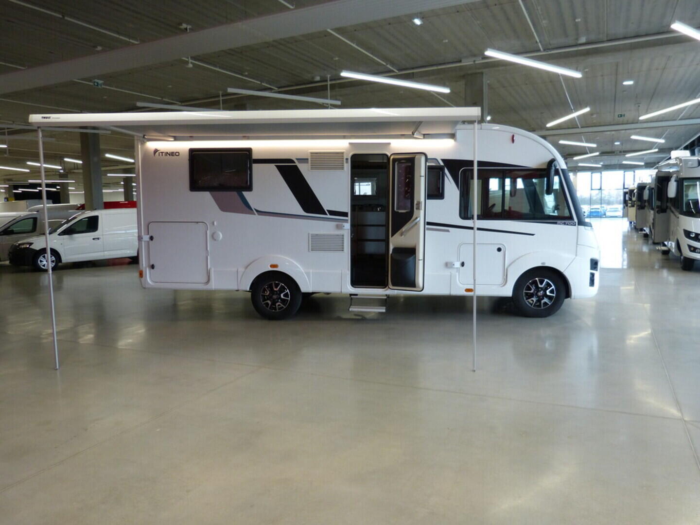 OV190K00050_11.webp_ITINEO MC 700  2.3 JTD 103 kW manuál